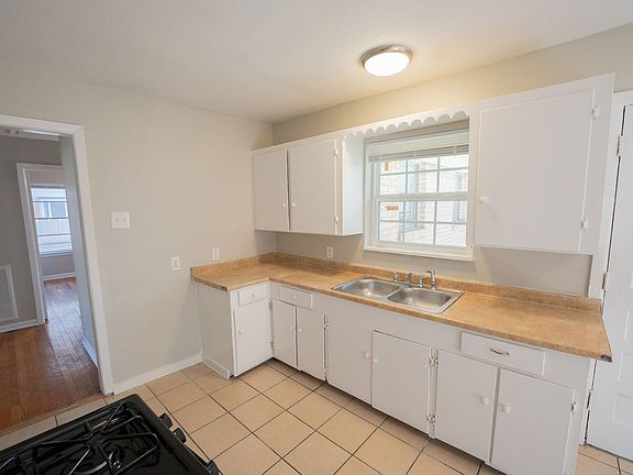 4th image of 1823 Las Cruces Ln