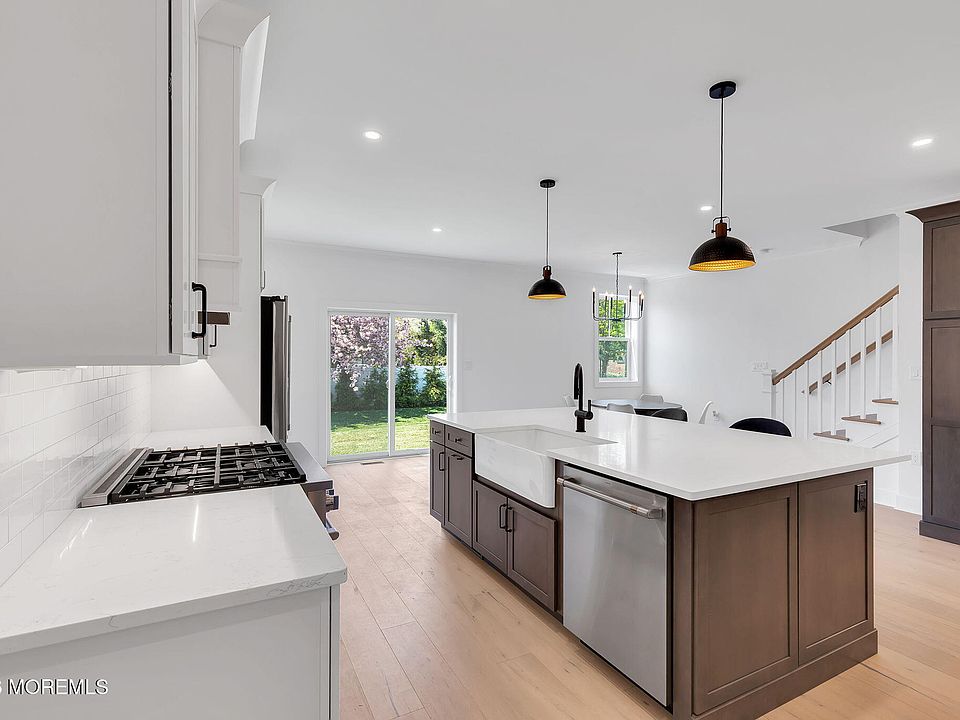 1st image of 842 Arnold Avenue #3