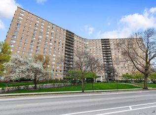7033 N Kedzie Ave APT 104, Chicago, IL 60645