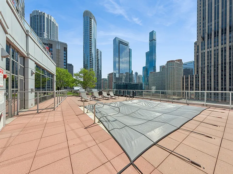 240 E Illinois St #1409 — Photo 19