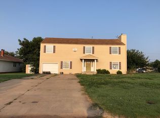 821 N Hudson St, Altus, OK 73521