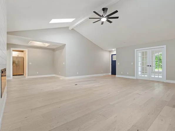 30 Burnham Dr, Bella Vista, AR 72715