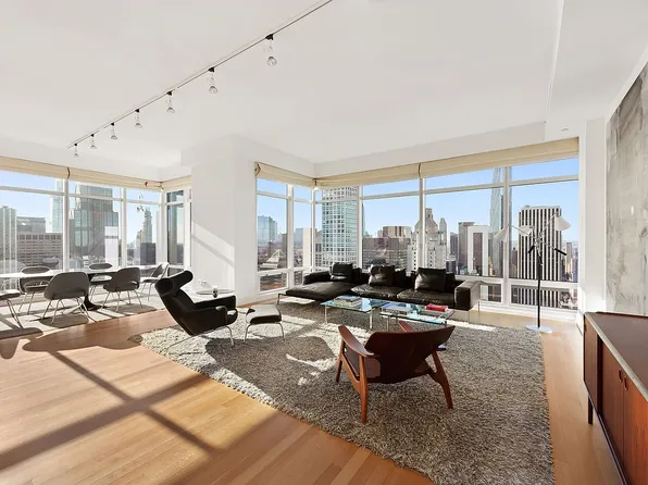 151 E 58th St APT 43E, New York, NY 10022