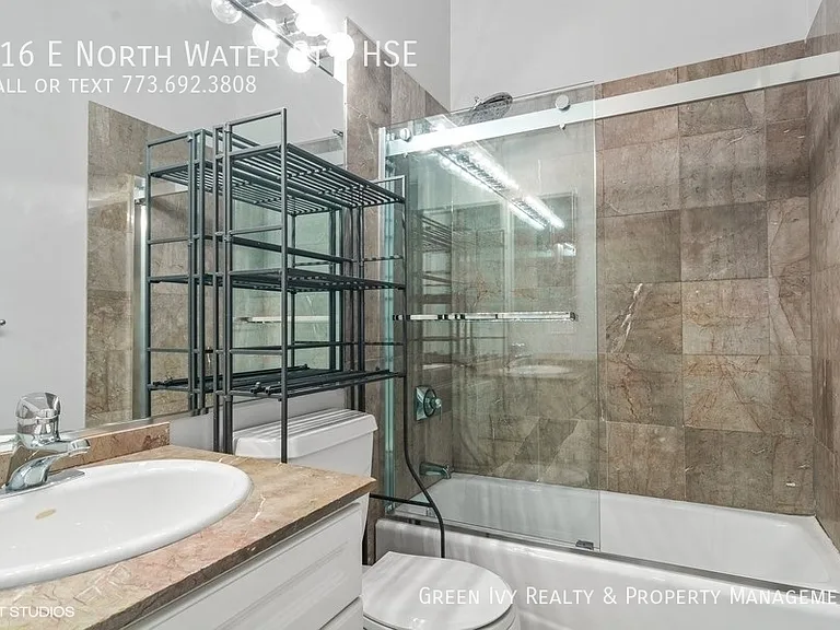 416 E North Water St #HSE — Photo 11