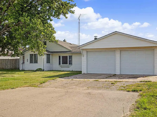 8505 State Route 84 S, Hanover, IL 61041
