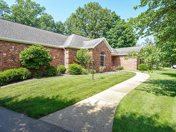 4th image of 745 Glenwood Dr