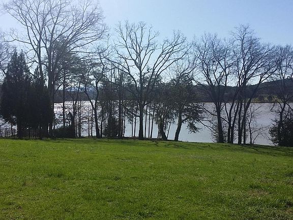 3rd image of 130 Southcove Dr