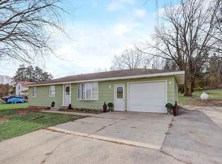 N5695 Dunning Rd, Pardeeville, WI 53954