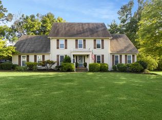 493 Shadow Ridge Dr, Jackson, TN 38305