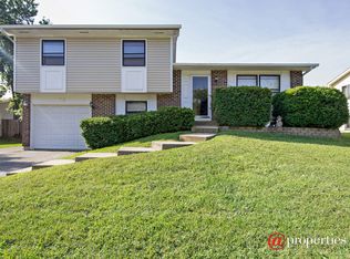 79 Opal Ave, Glendale Heights, IL 60139