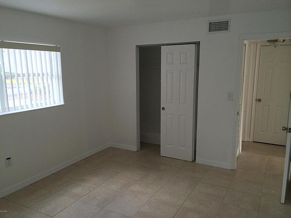 2nd image of 1440 Parkway Dr APT 1A