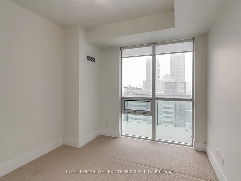 25 Broadway Ave #1408 — Photo 16