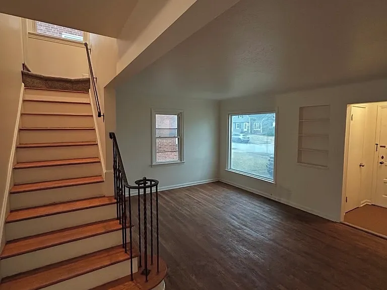 4181 Harwood Rd — Photo 2
