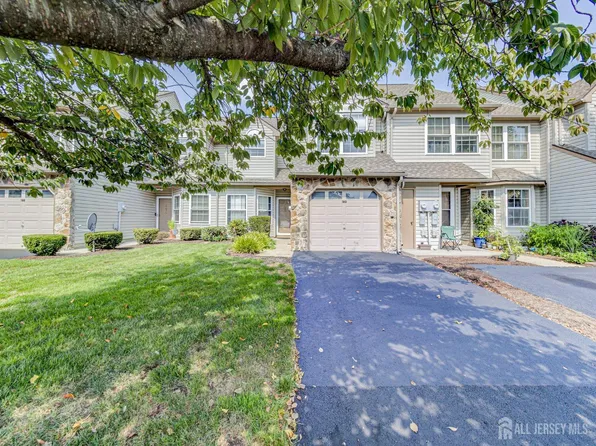 189 Nebula Rd, Piscataway, NJ 08854