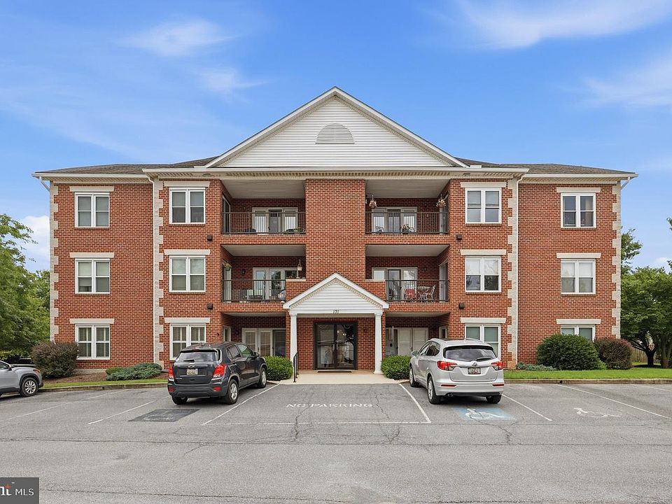 1st image of 131 Cody Dr Unit 11