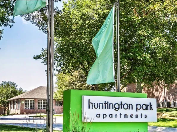 Huntington Park, 623 Fenwick Dr #0, Papillion, NE 68046
