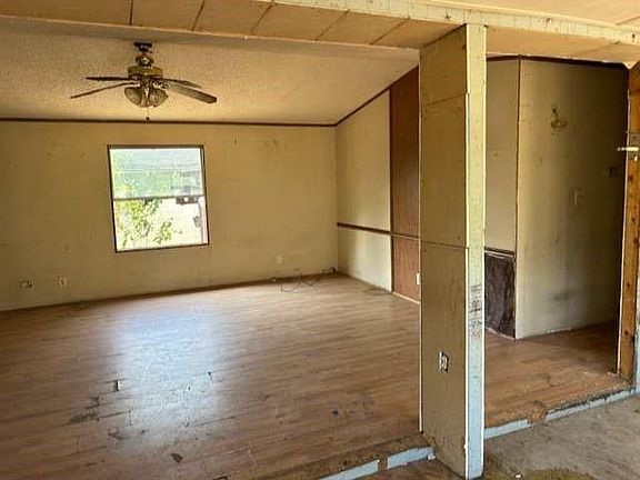 2nd image of 3702 Park St