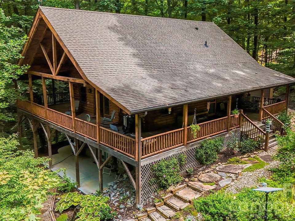 1st image of 700 Howard Dr