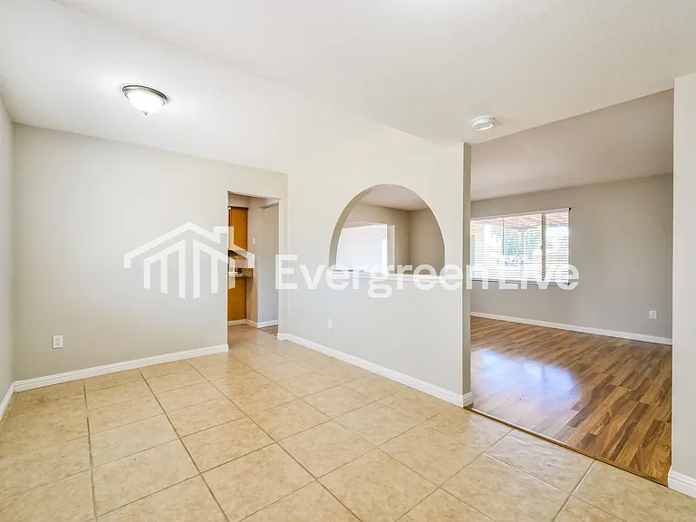 835 S Revolta Cir — Photo 6