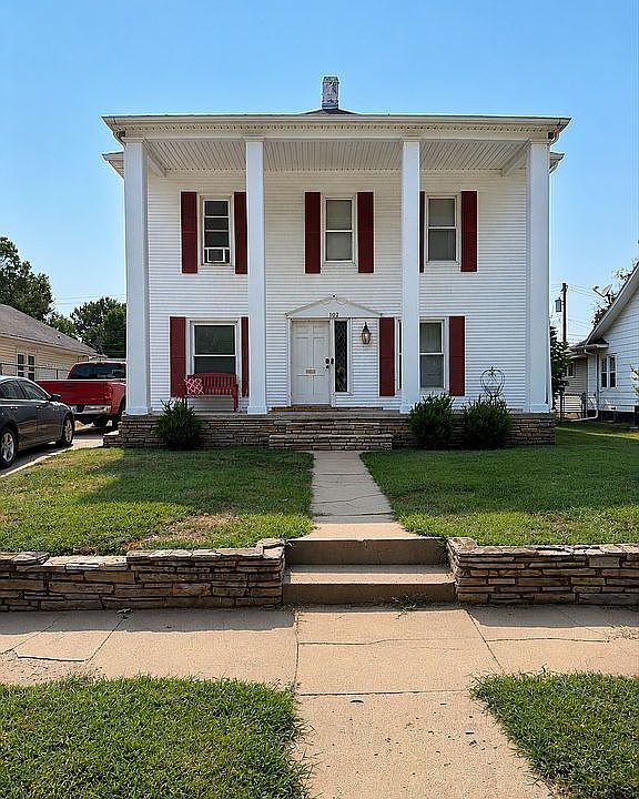 1st image of 107 S Jenkins St