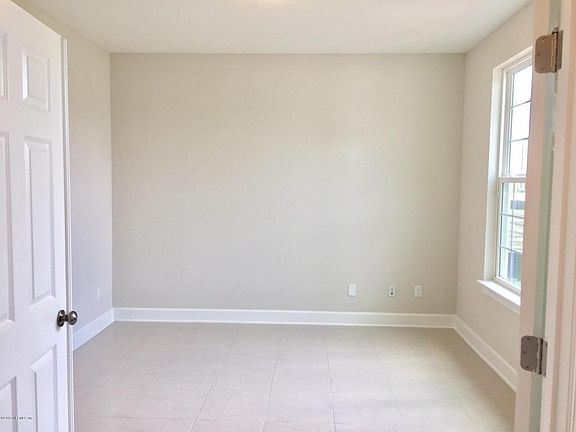 2nd image of 3684 Oglebay Dr