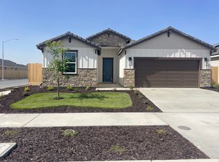 16218 W Monterey Ave, Kerman, CA 93630