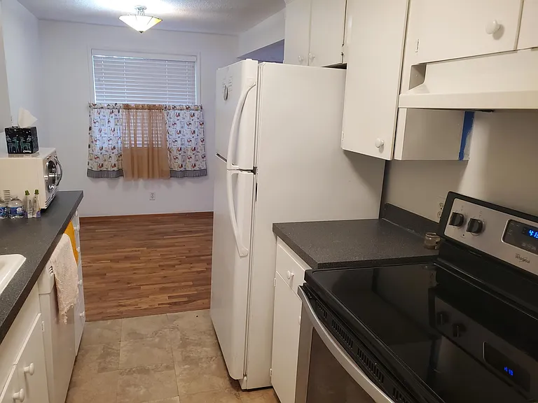5588 SW Erickson Ave — Photo 8