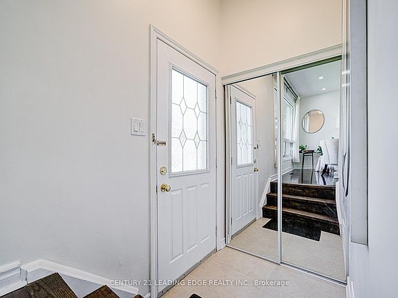 4th image of 55 Crawford Dr