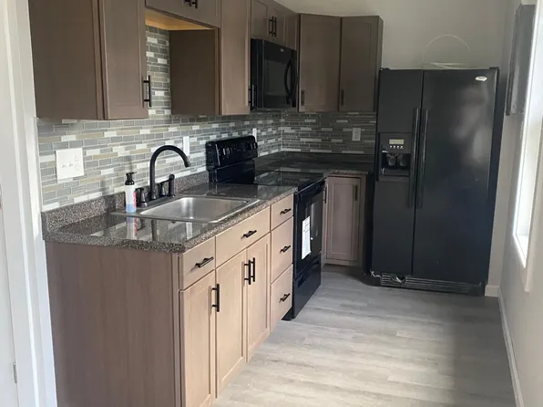 19 Randall St Floor 2, Taunton, MA 02780
