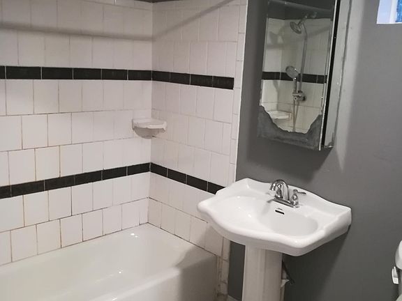 3rd image of 2524 S Jessup St