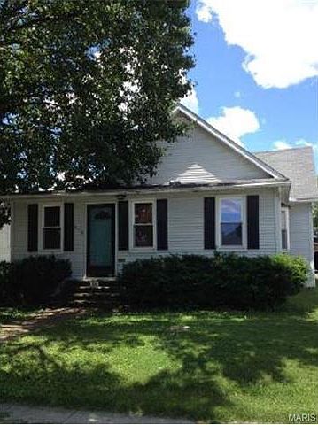 2nd image of 516 Whitelaw Ave