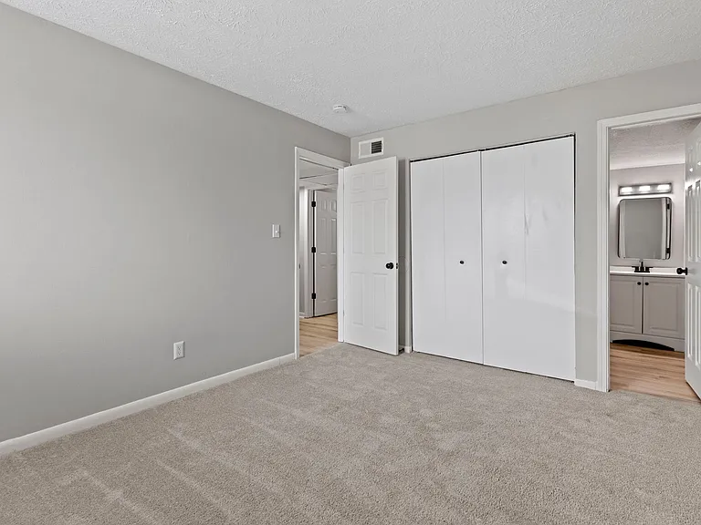 The Hills Apartment Homes — Photo 29