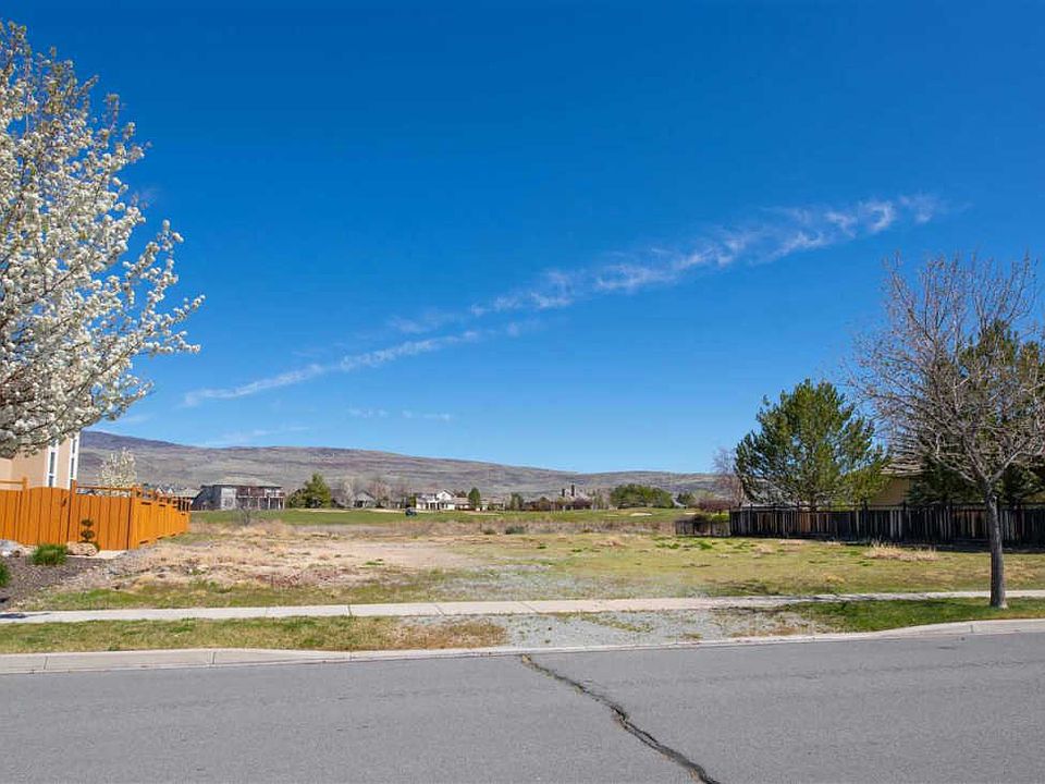 1st image of 7440 Island Queen Dr
