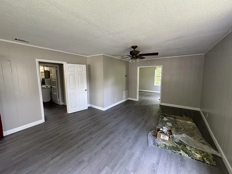 103 Floyd St — Photo 2