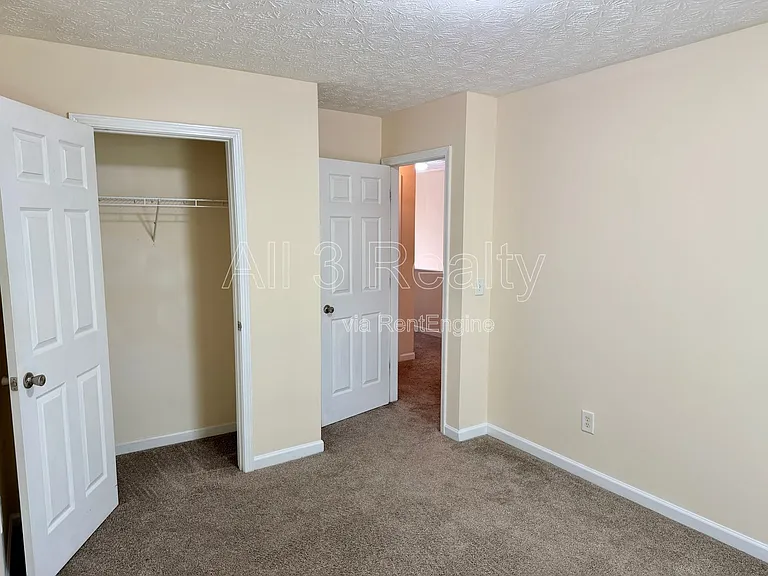1863 Grove Way — Photo 13