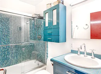 Rented by Metropolitan Res. Partners