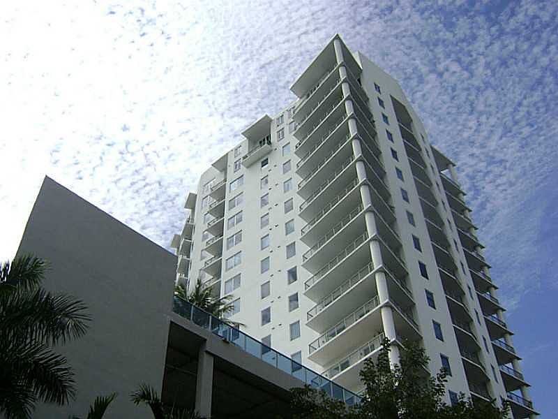 1st image of 10 SW South River Dr APT 906