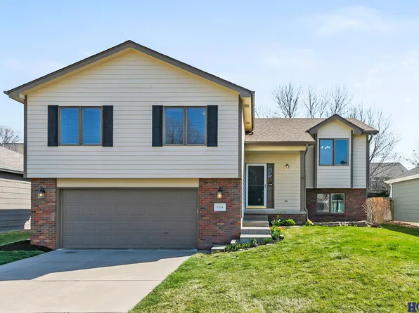 7544 Brummond Dr, Lincoln, NE 68516