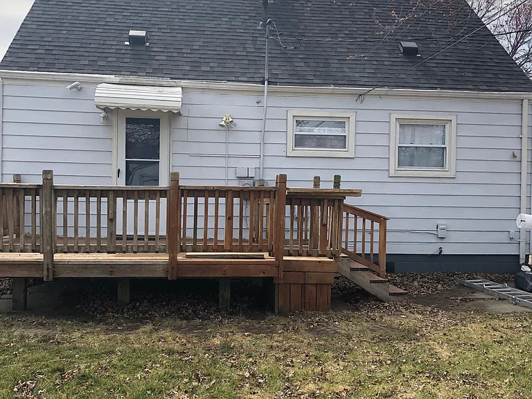 12785 Sherman Ave — Photo 14