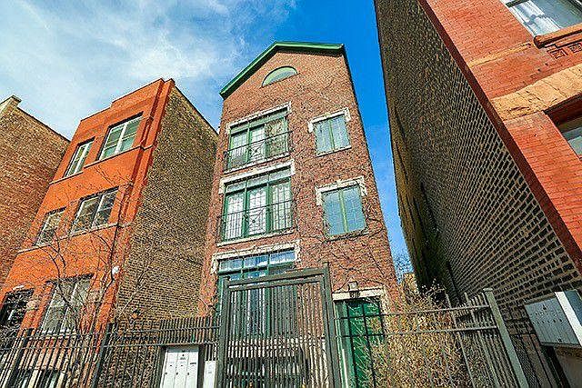 1st image of 819 N Damen Ave