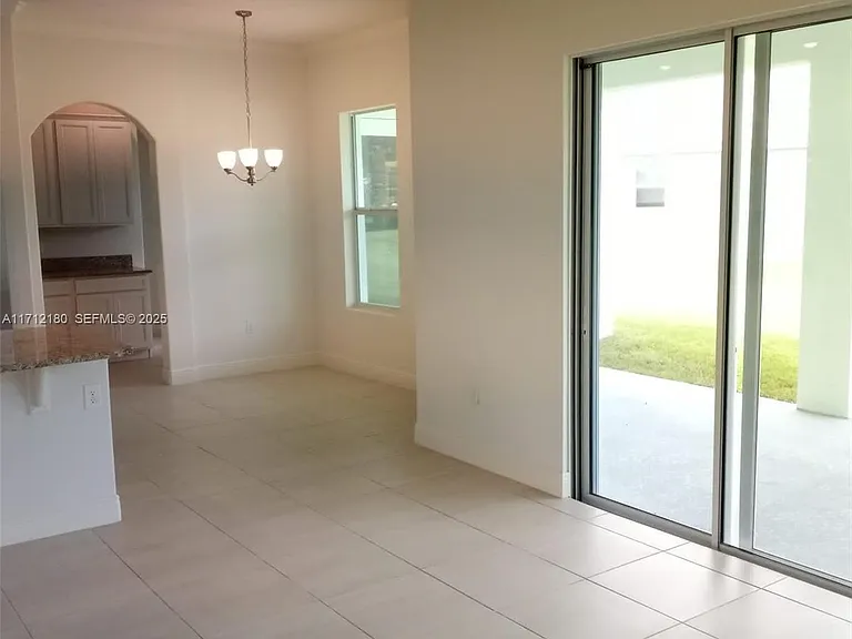 6555 Barbados Ct — Photo 17