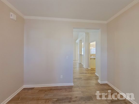3rd image of 9127 Dalmeny House Ln