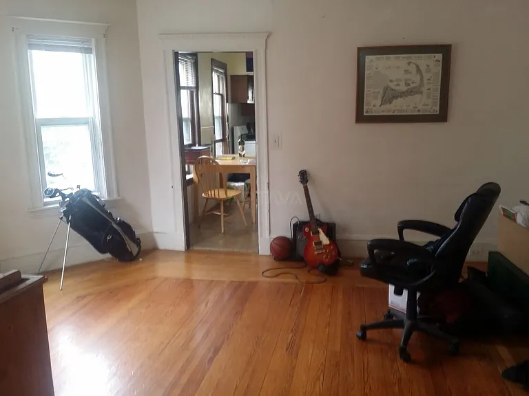 27 Warner St #1 — Photo 5