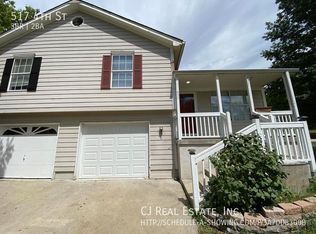 517 4th St, Belton, MO 64012