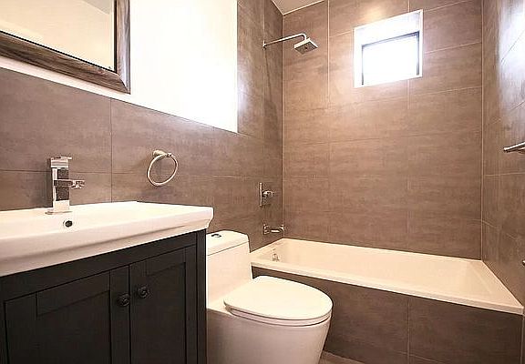 5th image of 224 Vernon Ave #22A