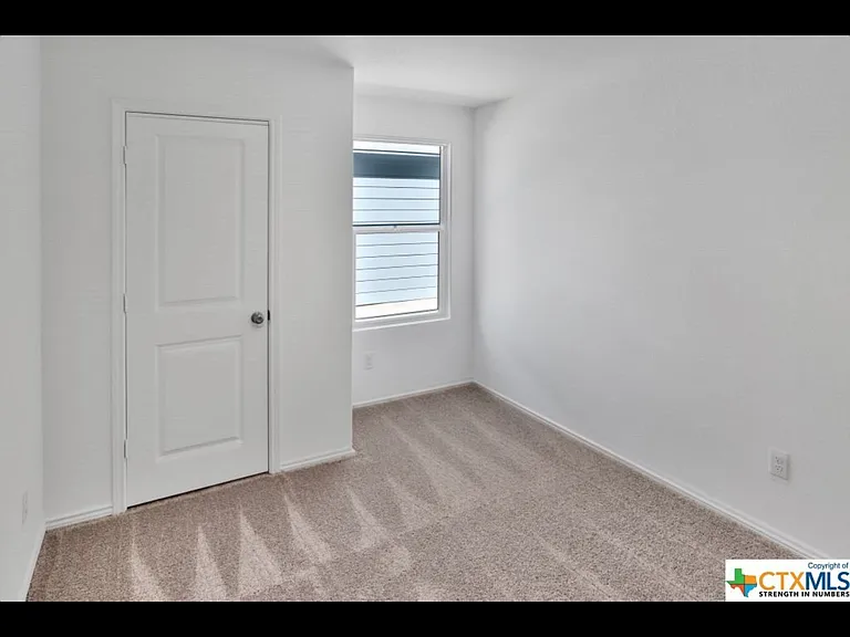 2770 Green Finch — Photo 4