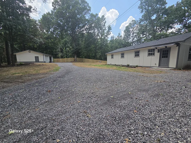 788 Peeples Valley Rd — Photo 4