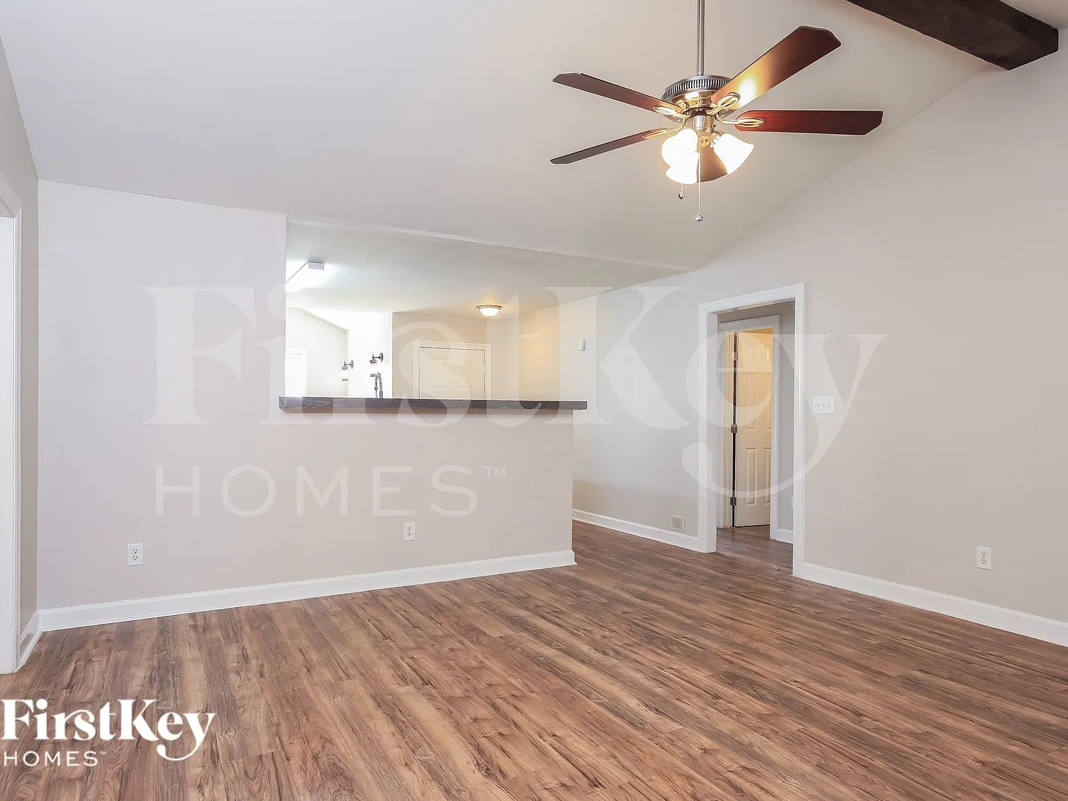 4 bed, 2.0 bath, 1787 sqft, $2,470 — Photo 3