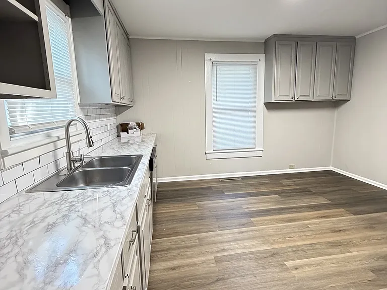 801 Desoto Ave — Photo 10