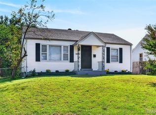 9820 Meadow View Dr, Saint Louis, MO 63114